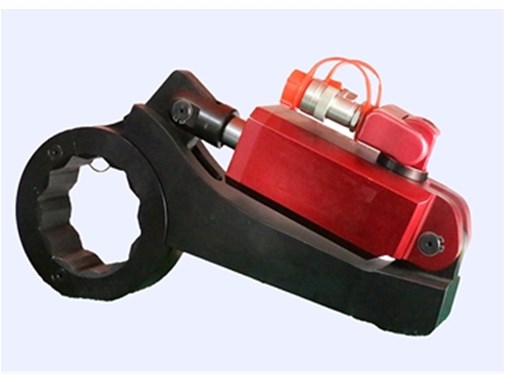 如何讓液壓機(jī)械驅(qū)動扳手進(jìn)行設(shè)定所需要的扭矩